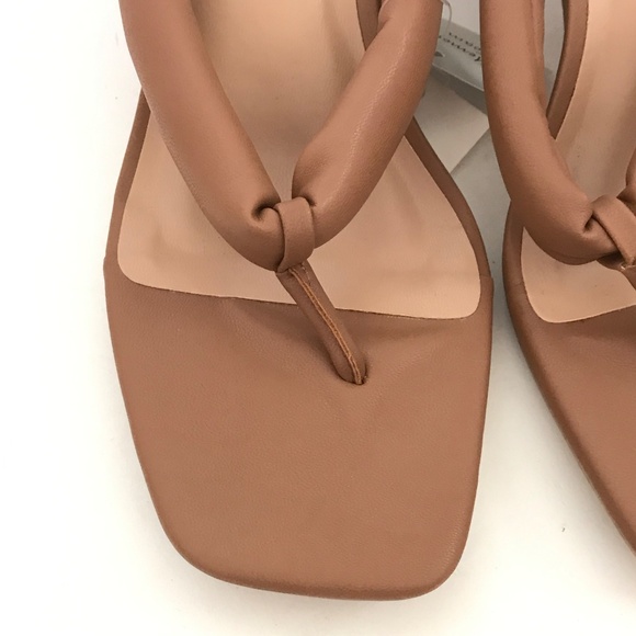 A NEW DAY Elvie Sandals Kitten Heel Sandals Thong Brown Tan Women’s Size 7.5 - Picture 5 of 15